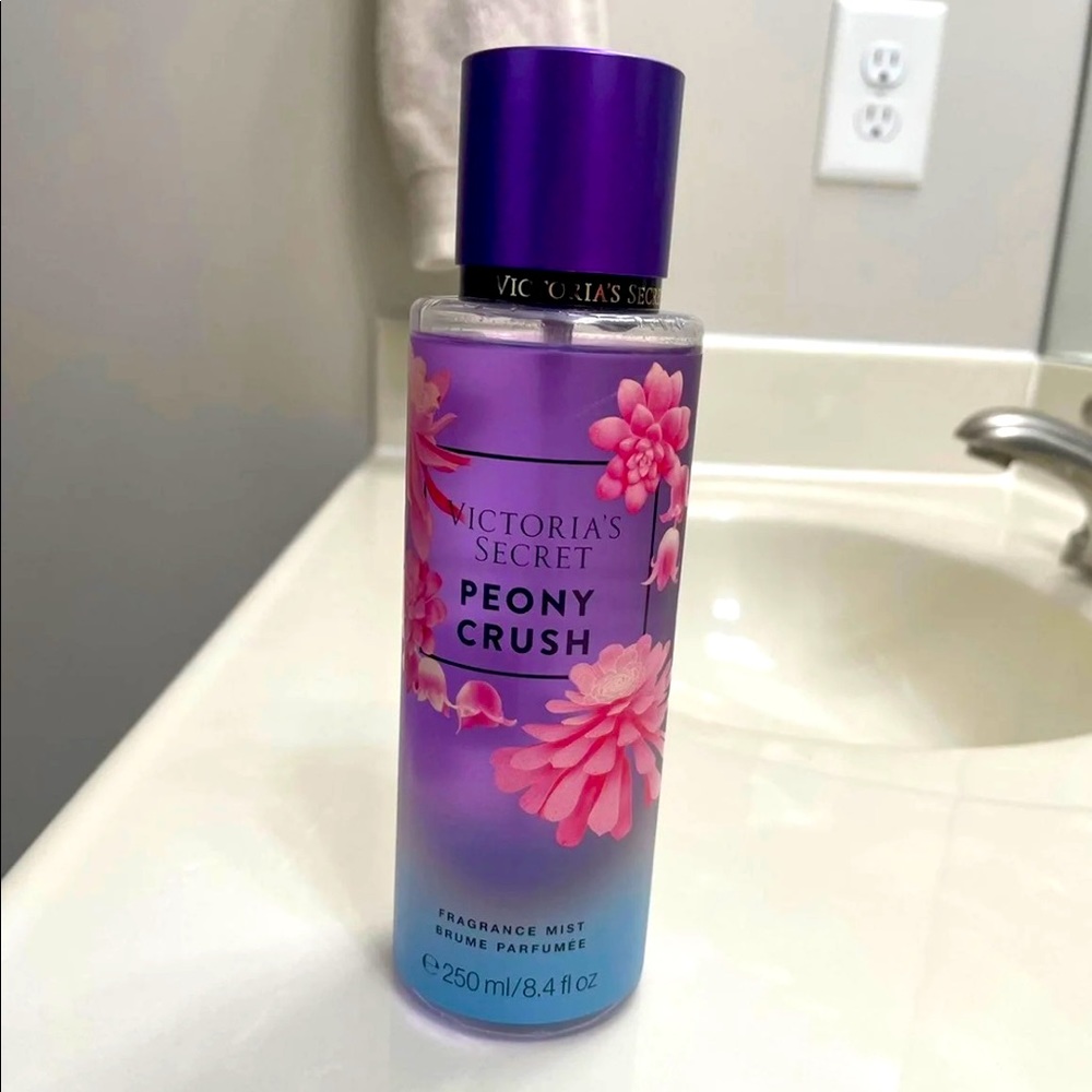 Victoria’s Secret Peony Crush Fragrance Mist